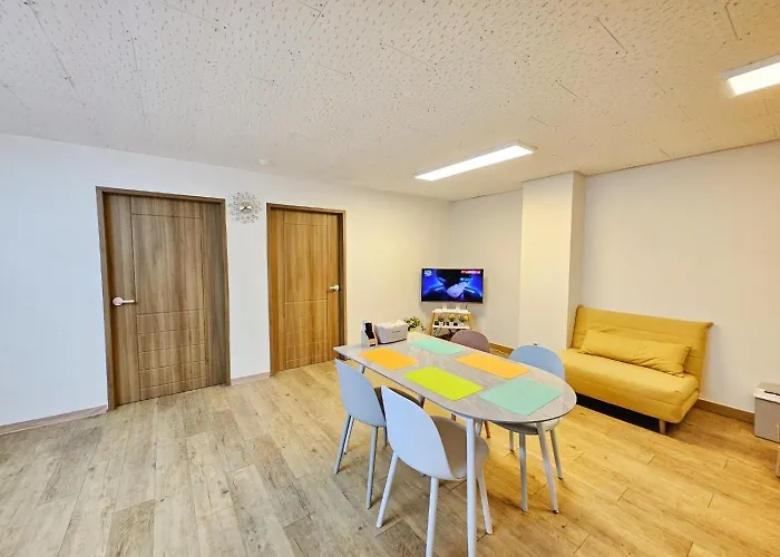 Station Rosehouse Apartment