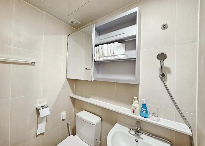 Apartment Station Rosehouse