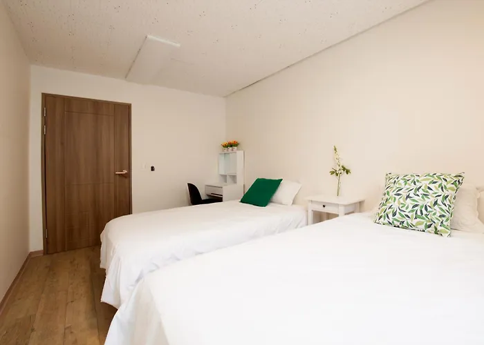 Apartment Station Rosehouse
