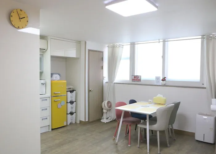 Station Rosehouse Apartment Seoul