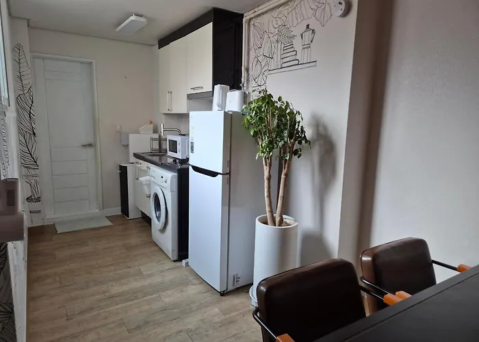 Station Rosehouse Apartment