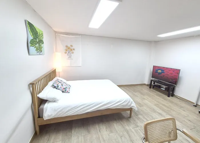 Station Rosehouse Apartment